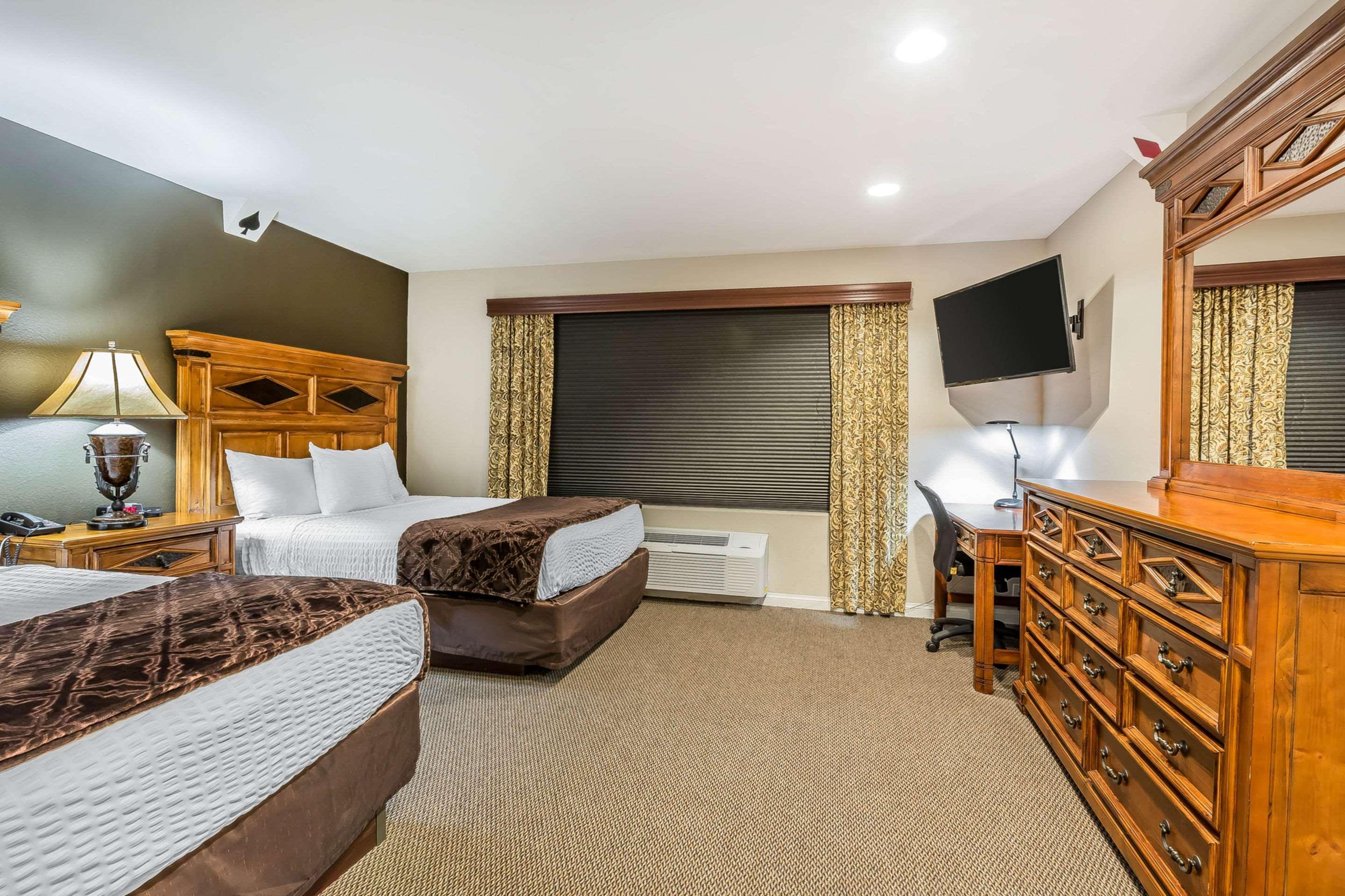 Econo Lodge Lake Elsinore Casino Екстериор снимка