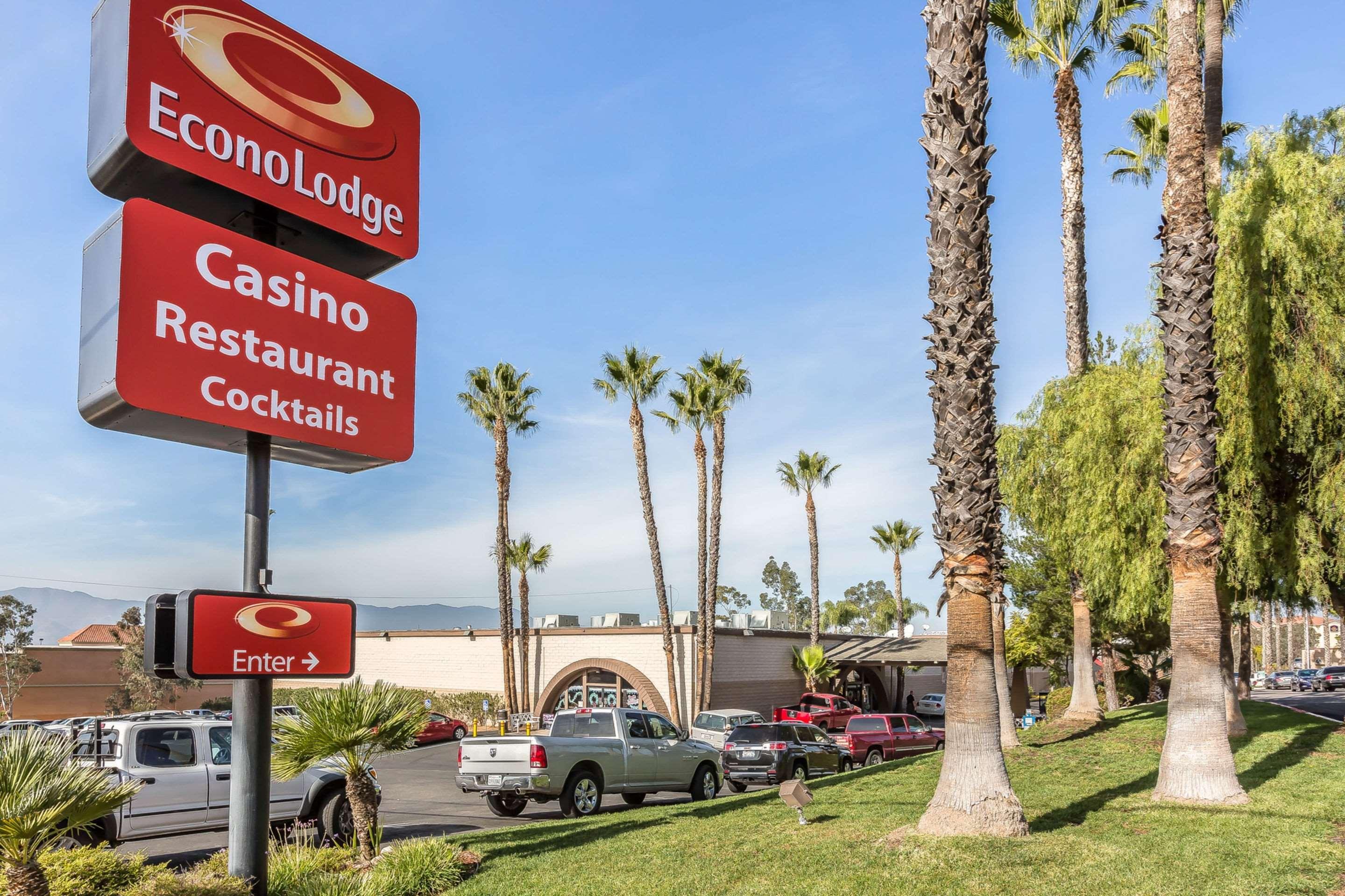 Econo Lodge Lake Elsinore Casino Екстериор снимка