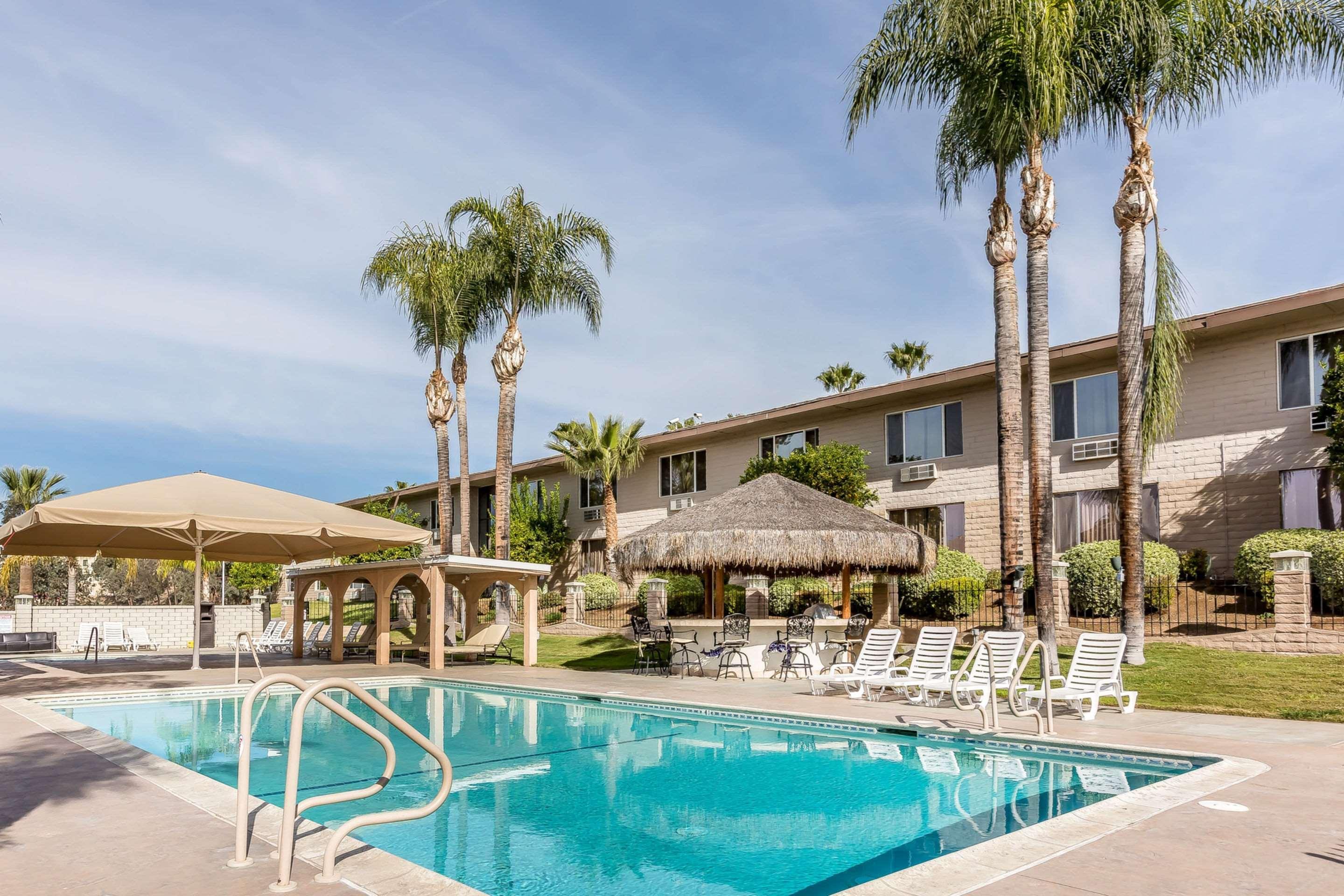 Econo Lodge Lake Elsinore Casino Екстериор снимка