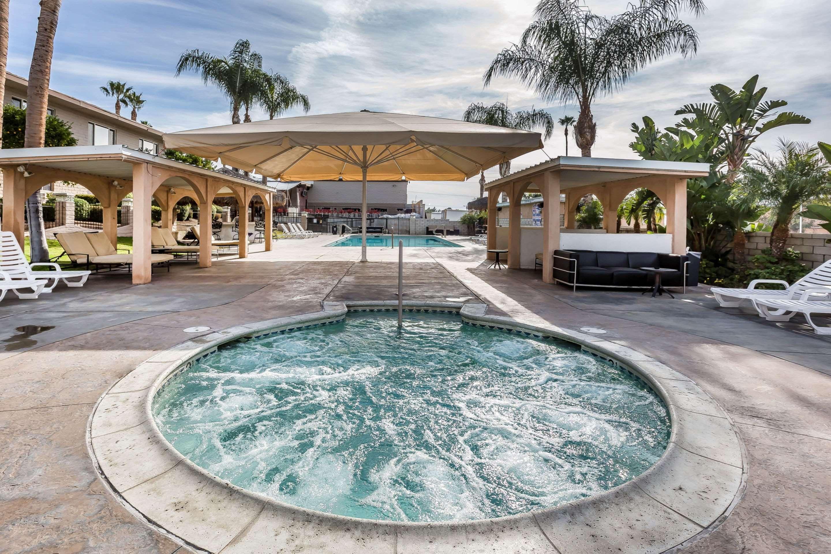 Econo Lodge Lake Elsinore Casino Екстериор снимка