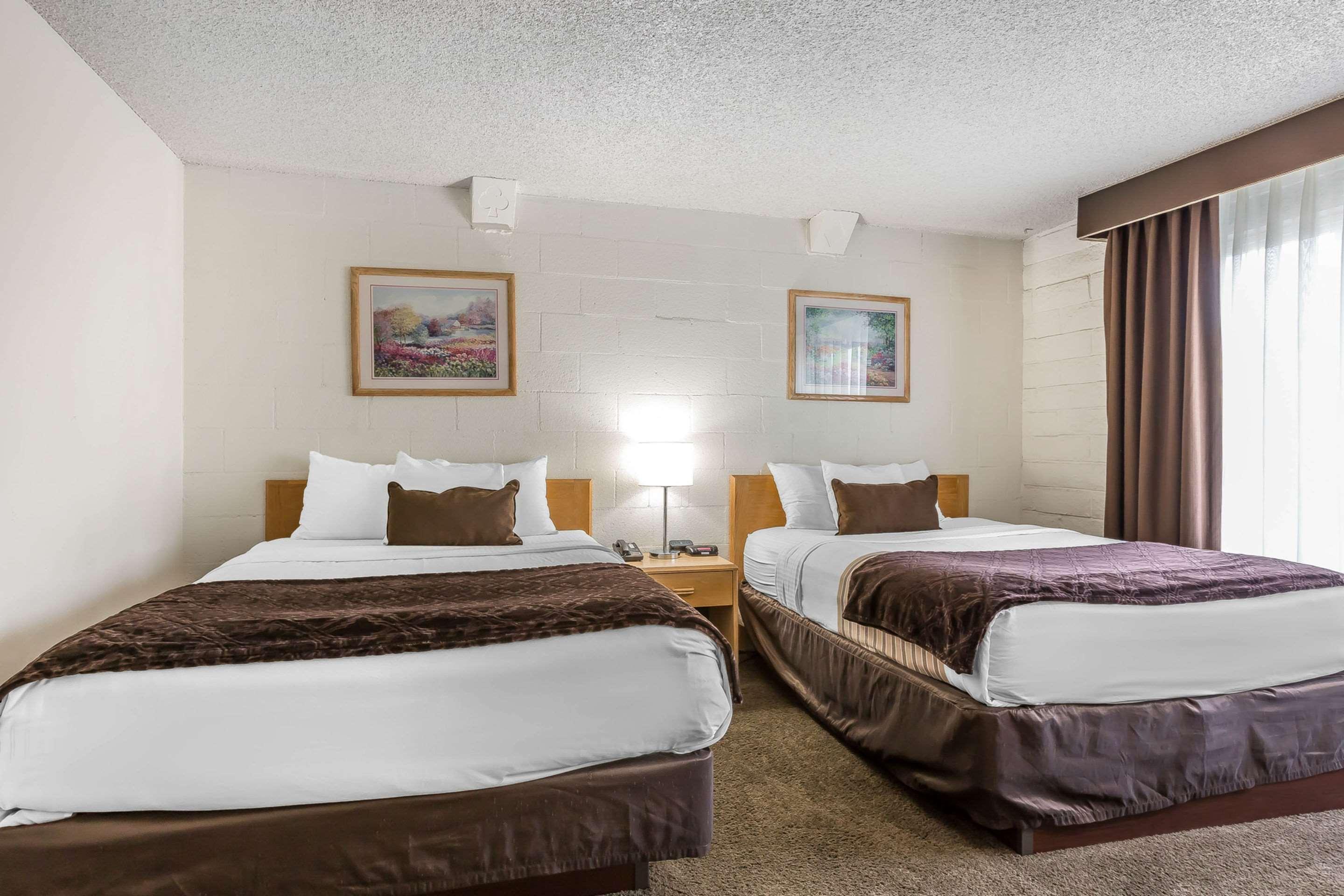 Econo Lodge Lake Elsinore Casino Екстериор снимка