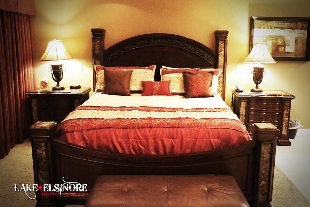Econo Lodge Lake Elsinore Casino Екстериор снимка